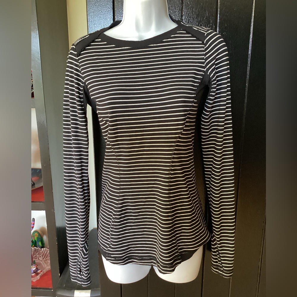 Lululemon Base Runner Long Sleeve Shirt